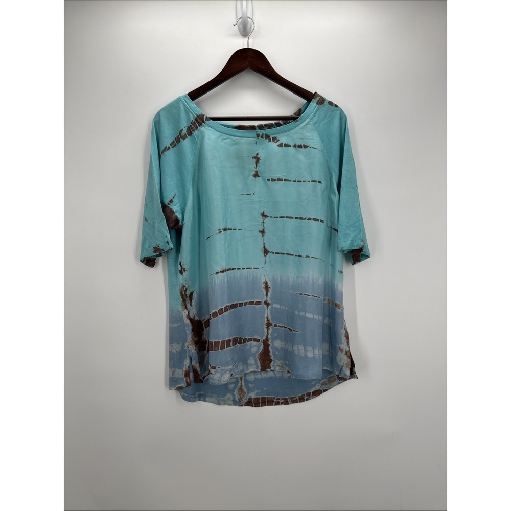 "Whisper" and "Glow" custom seasonal colors from the clothing brand Cut Loose XL